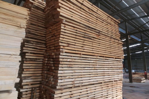 輻射松木方自然寬板 鼎力木業(yè) 700公里內(nèi)包物流